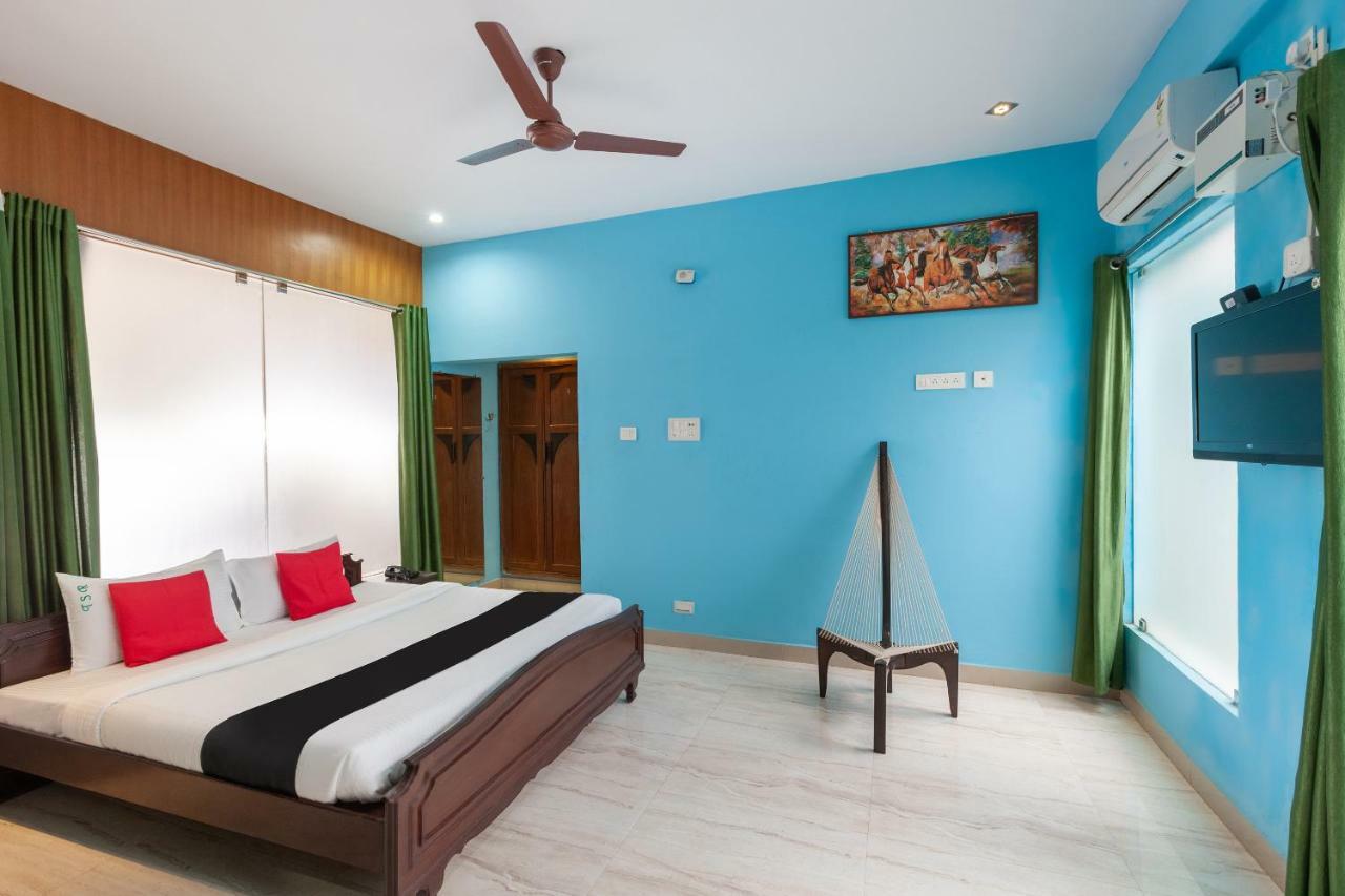 Touchstone Resort Йелагири Екстериор снимка
